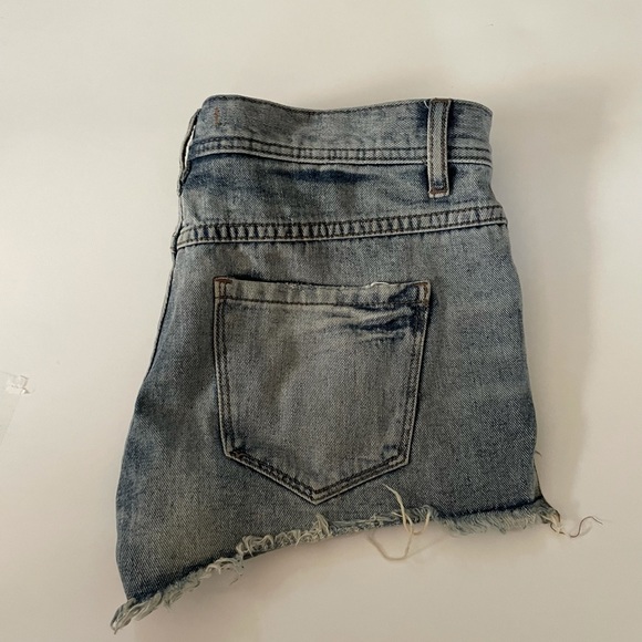 Free People short shorts - Picture 2 of 7